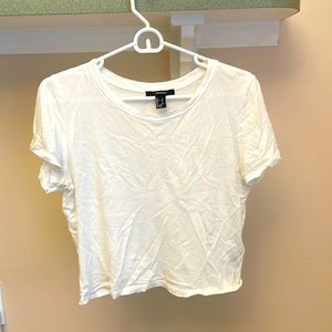 🎉B2GO free🎉 White Cropped Tshirt